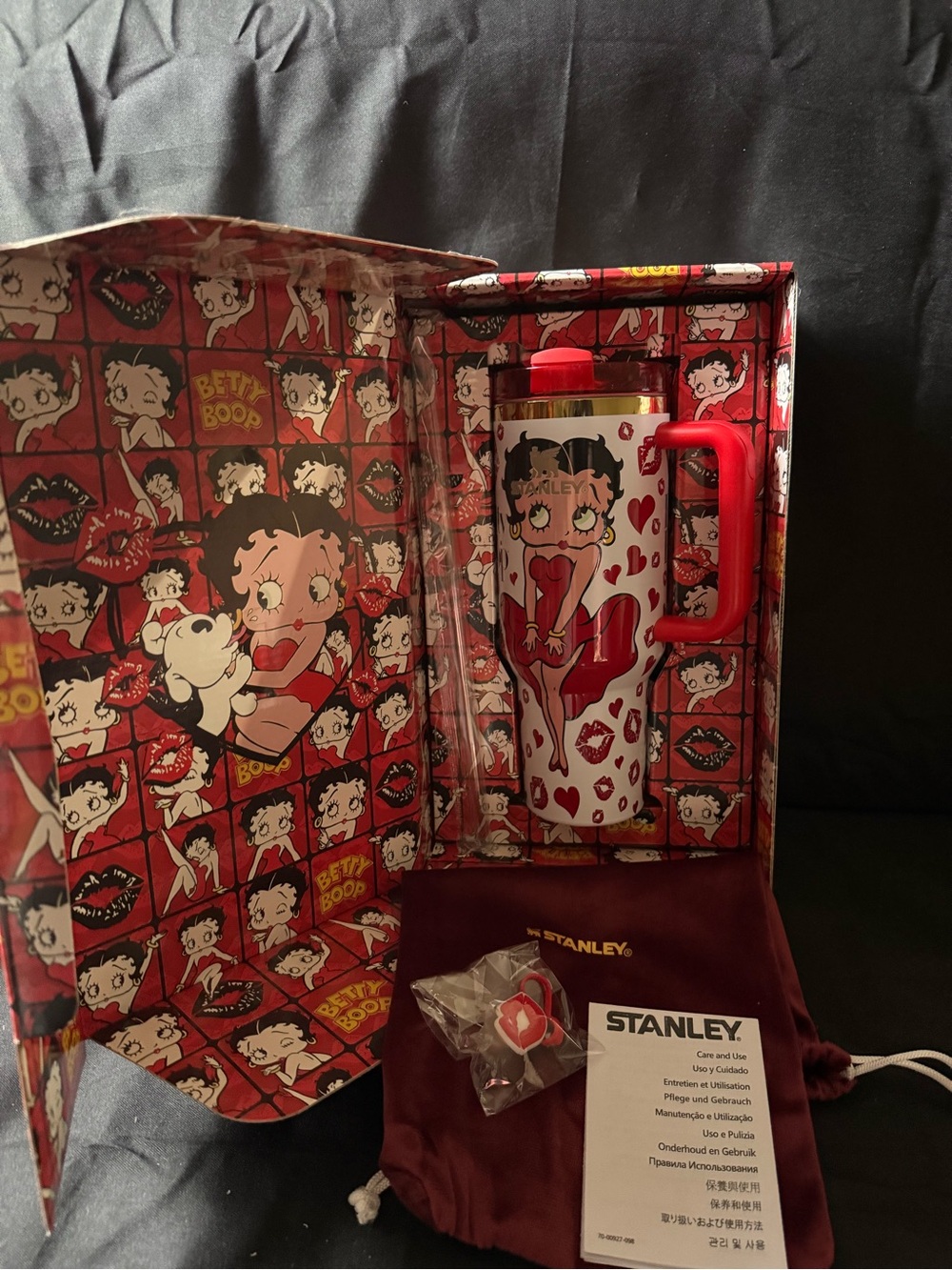 New Stanley 40oz Betty Boop Tumbler set with Box Dust Bag Straw Topper Straw